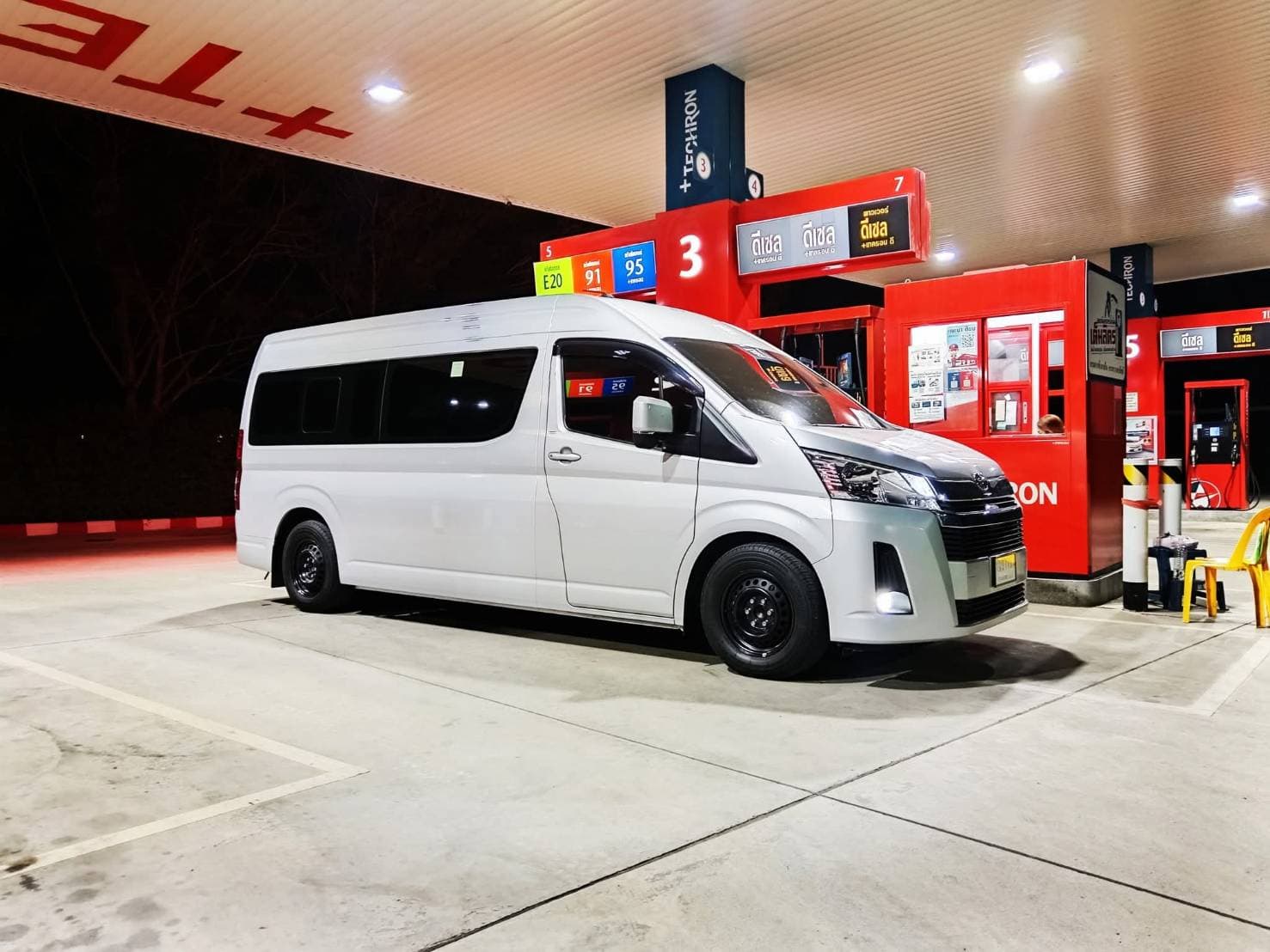 รถตู้ภายใน 3